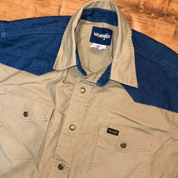 Wrangler snap large shirt - Picture 4 of 10
